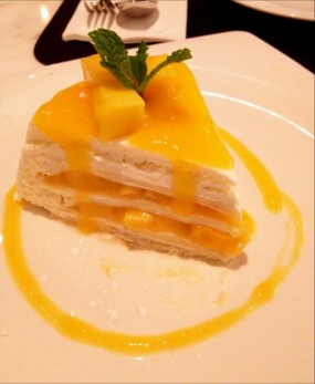 Mango crepe cake - 尖沙咀的Greyhound Caf&#233;