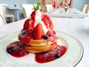 mixed berries pan cake - 銅鑼灣的Sweets Rococo &amp; Caf&#233;