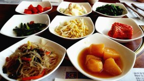 Side Dishes  - 銅鑼灣的名家韓國餐廳