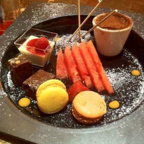 Dessert Platter - 中環的Armani / Aqua