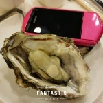 Huge oyster.. So juicyyyy 