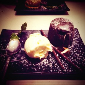 Molten Chocolate Lava Cake - 銅鑼灣的發記甜品