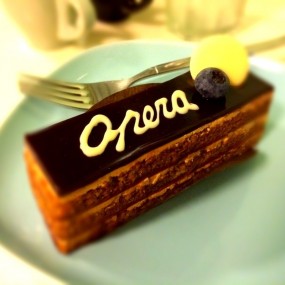 Opera cake - 葵涌的騷媚咖啡