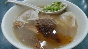 牛雜，魚皮餃，幼麺 - 銅鑼灣的潮興魚蛋粉