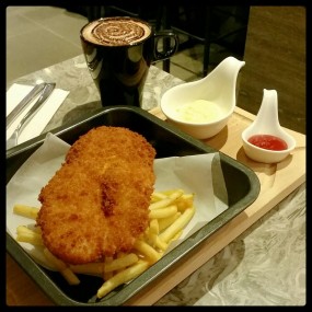 Fish and chips - 上環的Fetch Coffee