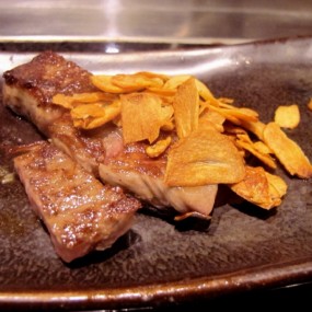 蒜片燒和牛 - 尖沙咀的六本渥日本料理鐵板燒+爐端燒