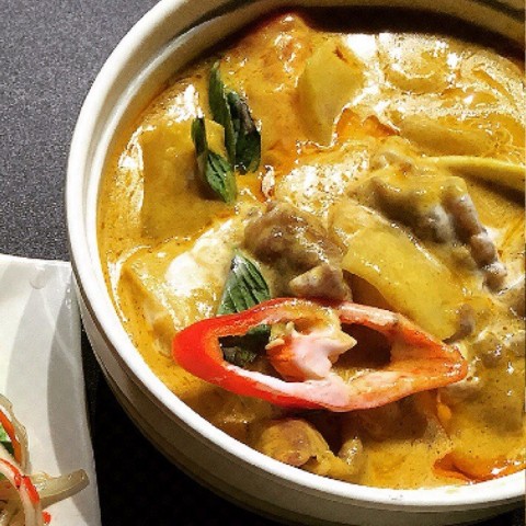 yellow curry beef - not bad :) hk$ 68