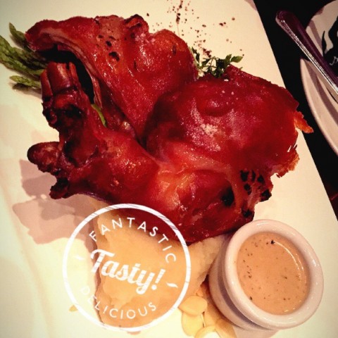 suckling pig - 又脆又咸香,送酒一流!