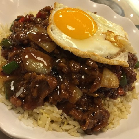 煎蛋豉椒免治牛肉飯炒底 - 15-11-2015hk$ 54