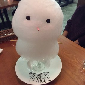 玫瑰龍捲風 - White Button Cafe &amp; Dessert in Tsim Sha Tsui 
