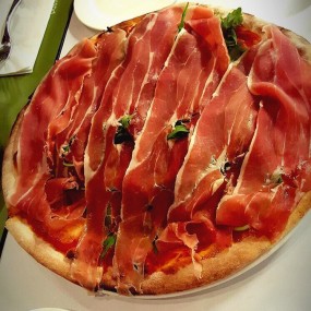 Parma ham pizza - 尖沙咀的Carpaccio Pasta Pizza Vino